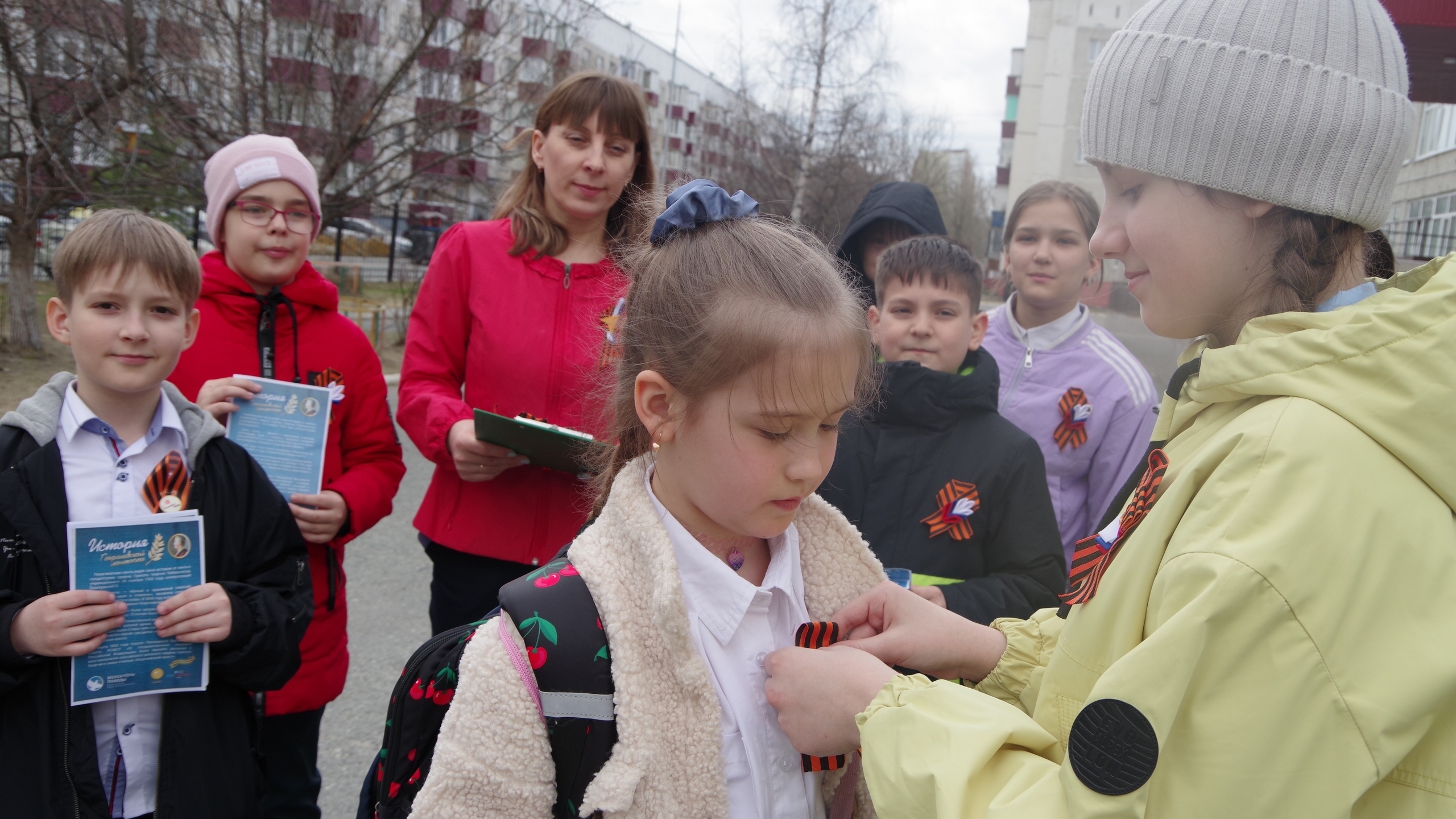 Патриотические акции ко Дню Победы с Движением Первых